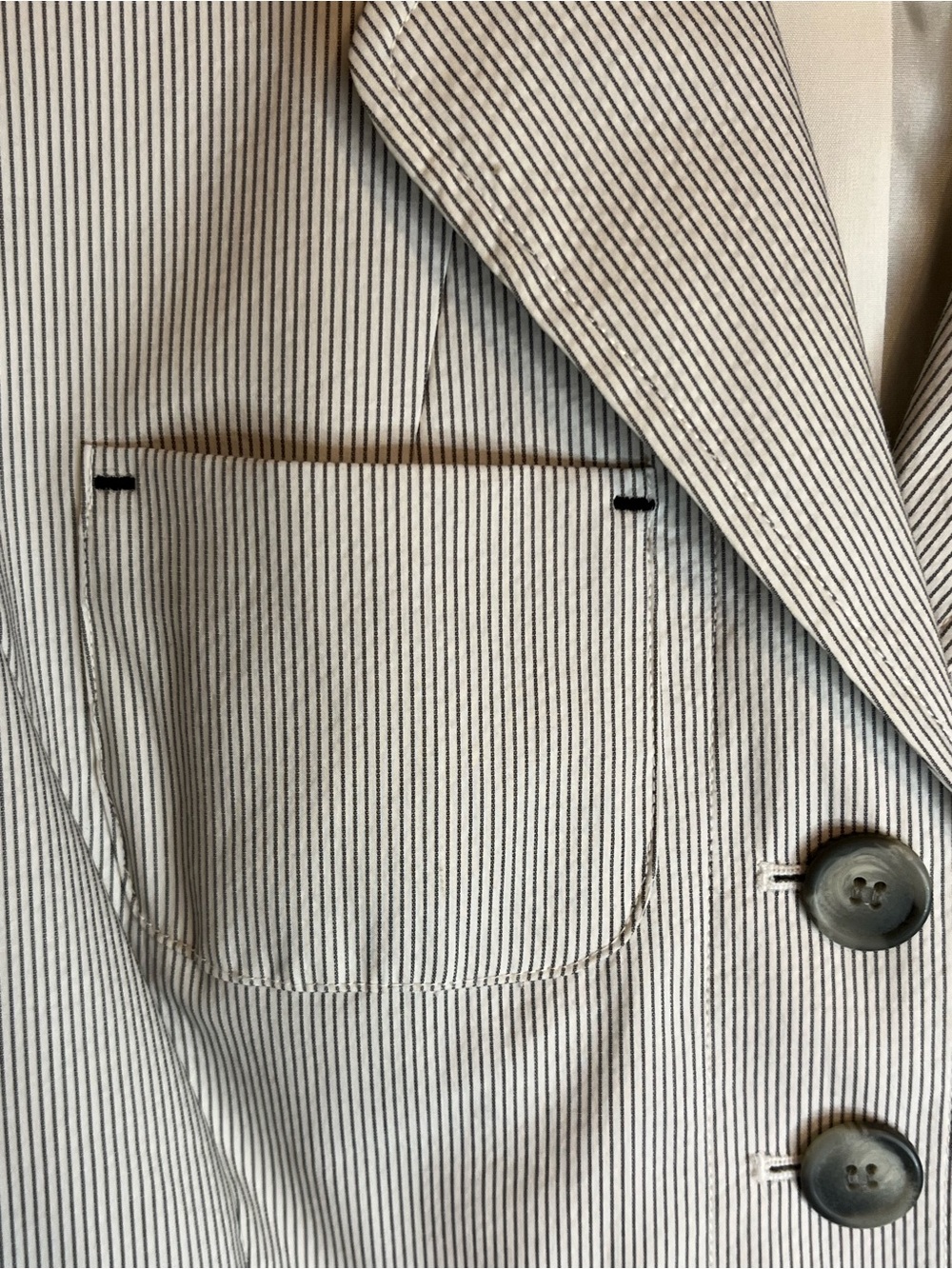 Ann Taylor LOFT Light Gray Pinstripe Women's Blazer Size 6 - Picture 3 of 14